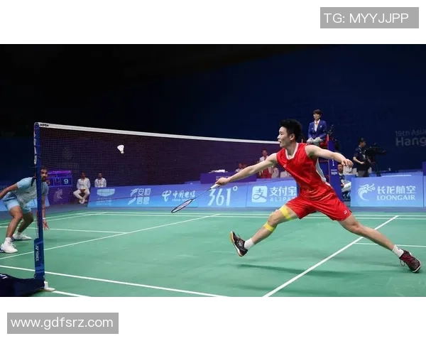 上海羽毛球队在亚运会积分榜上以71分稳居第一名表现出色