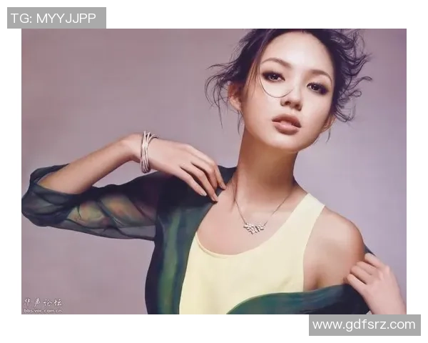 女星与足球明星的名字全解析盘点那些闪耀的运动与娱乐界交汇的璀璨明星 女星与足球明星的名字全解析盘点那些闪耀的运动与娱乐界交汇的璀璨明星