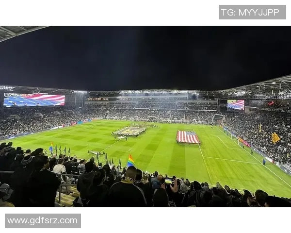 飘红足球的魅力与激情探索如何在绿茵场上书写传奇与梦想 飘红足球的魅力与激情探索如何在绿茵场上书写传奇与梦想